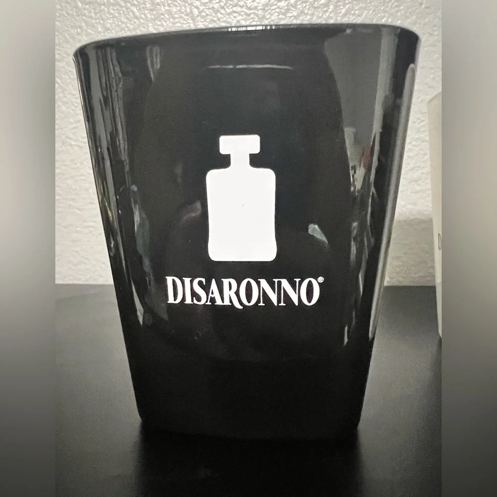 Black and White Drinkware glass Set